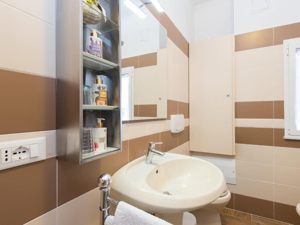 Apartment Regina'S House - St Peter By Interhome Rome Bagian luar foto